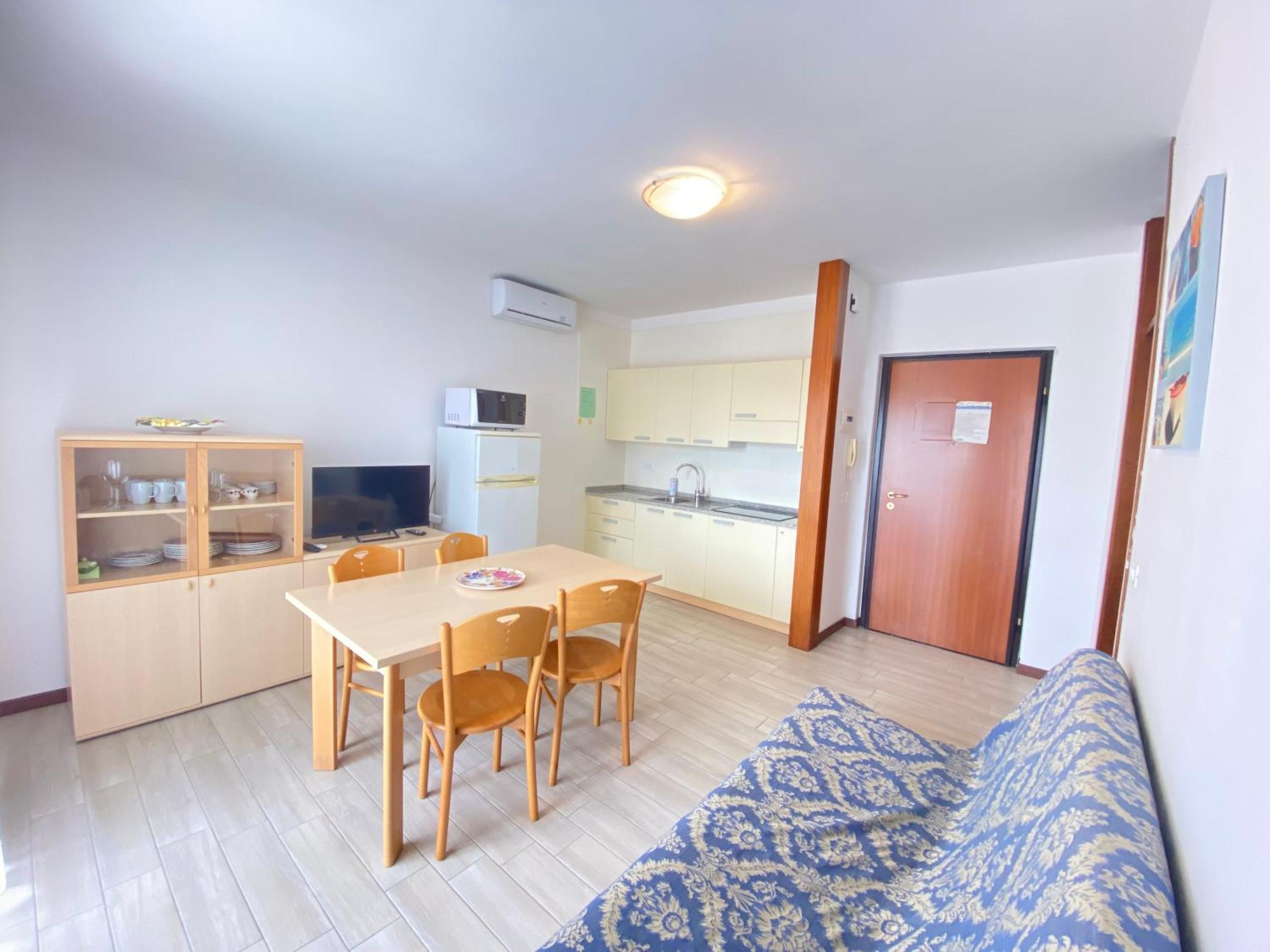 Apartment Blu Residence Lignano Sabbiadoro Exterior foto